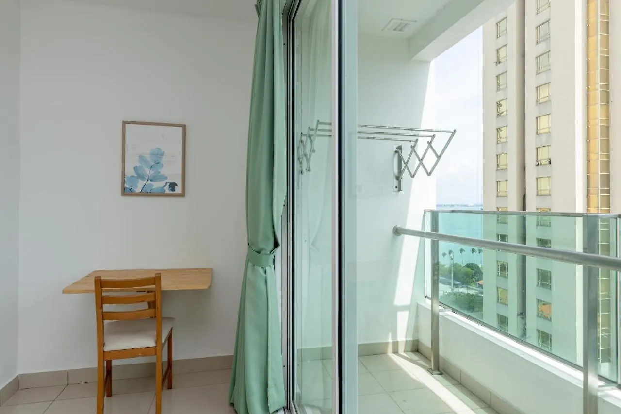 Apartment Mansion One Suites George Town