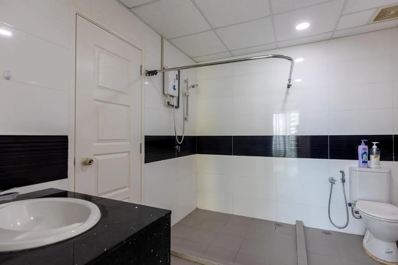Apartment Mansion One Suites George Town